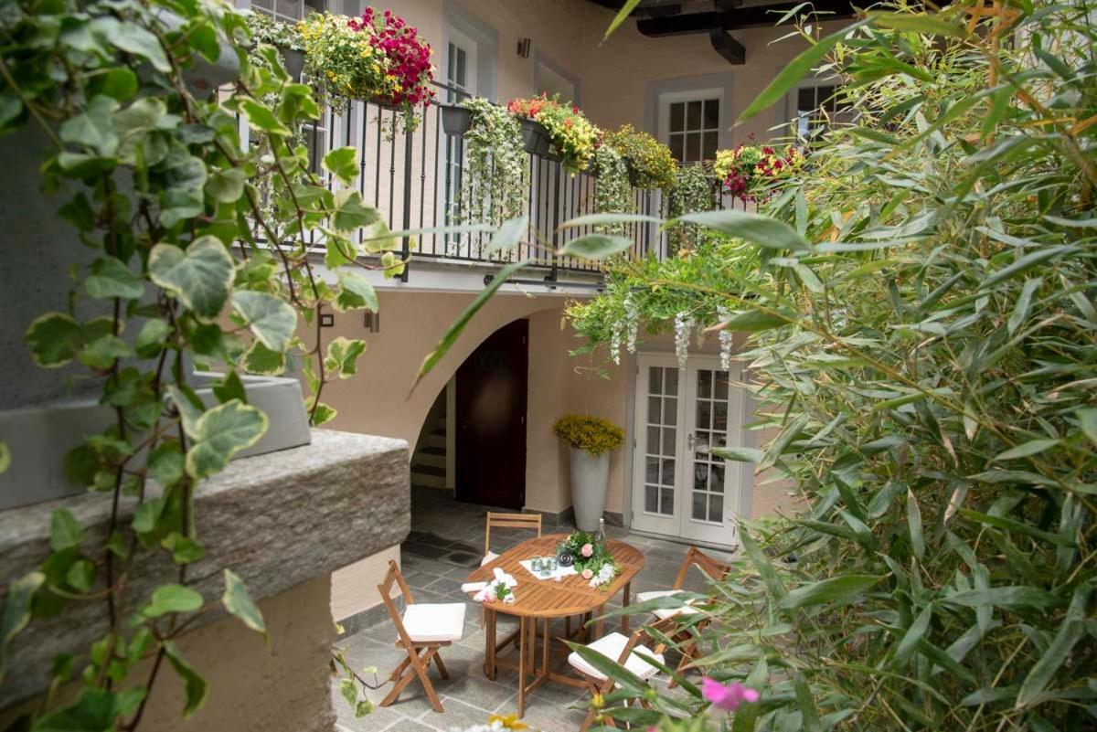 Casa Mia Castelveccana Exterior foto