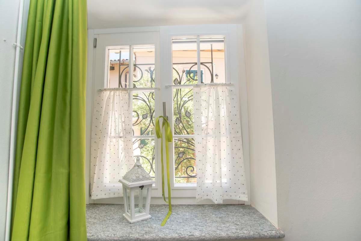 Casa Mia Castelveccana Exterior foto