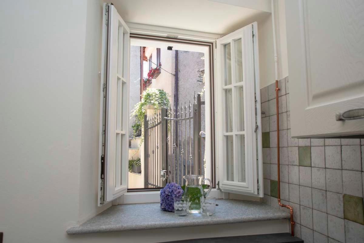 Casa Mia Castelveccana Exterior foto